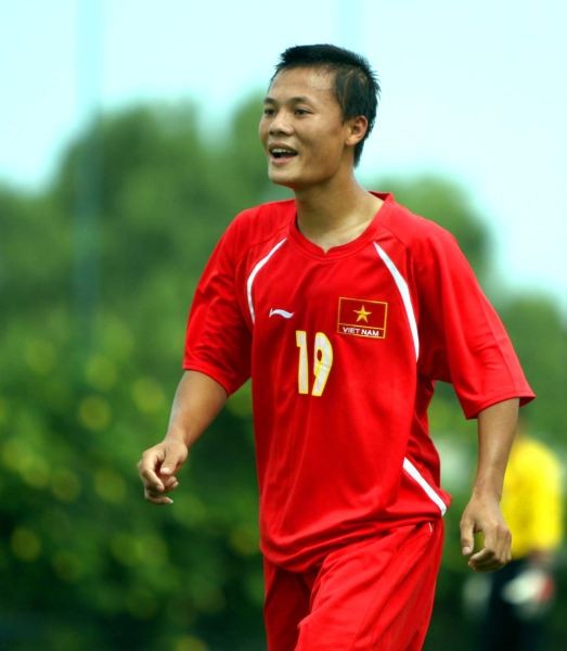 Bàn thắng đầu tiên mà anh ghi được trong màu áo ĐTQG cũng là tại trận đấu vòng bảng gặp ĐT Malaysia ở giải đấu này.